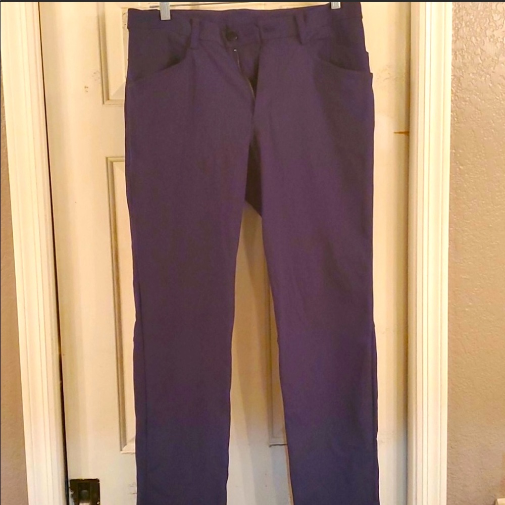 Lululemon ABC Pants, Classic Fit 33x30 Navy Color